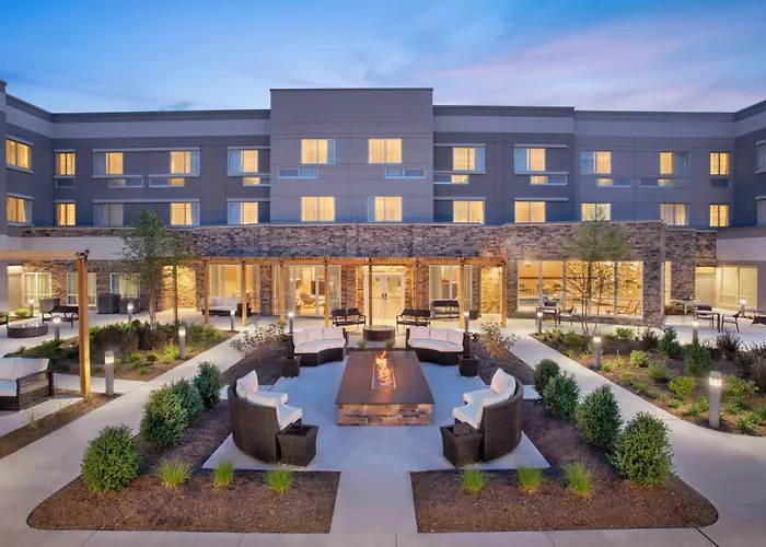 Courtyard By Marriott Wayne Fairfield