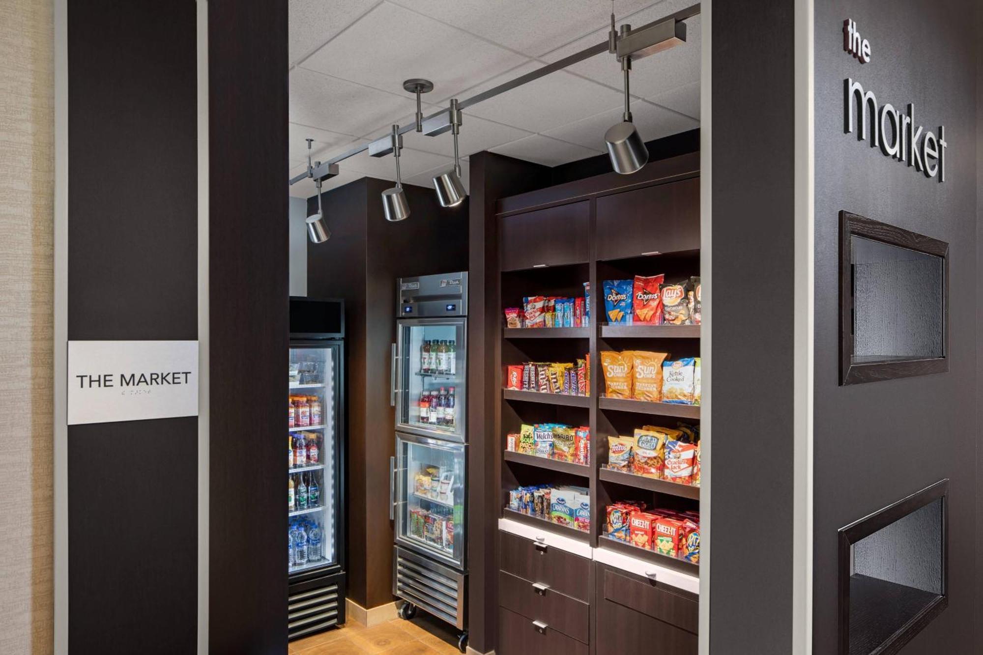 Courtyard By Marriott Fairfield Wayne