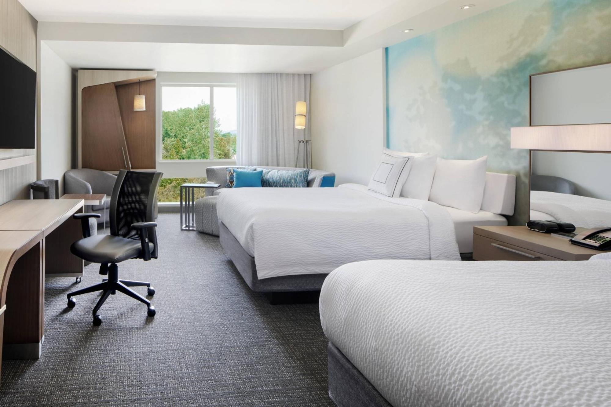 Courtyard By Marriott Fairfield Hotel Wayne